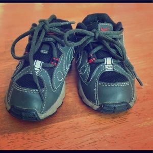 Baby/toddler sneakers! Nike